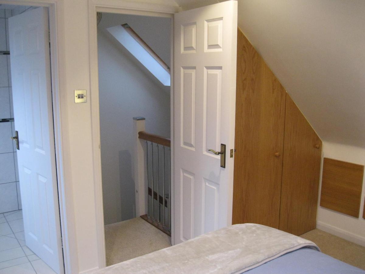 Perfect For Petersfield B&B Екстер'єр фото